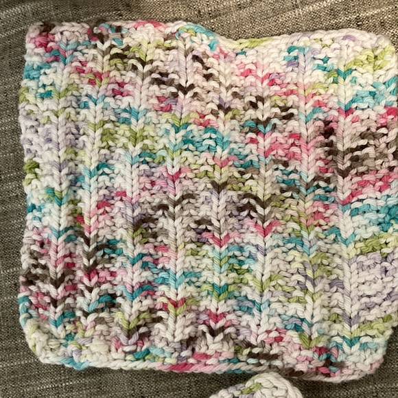 NWOT Hand knit multi color cotton washcloth - Picture 3 of 3